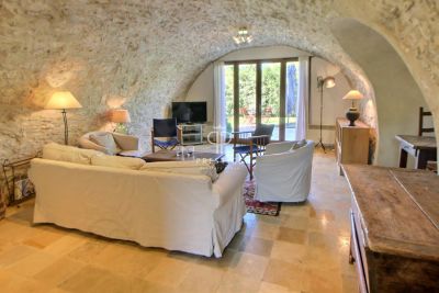 Authentic 3 bedroom Villa for sale in Mougins, Provence Alpes Cote d'Azur