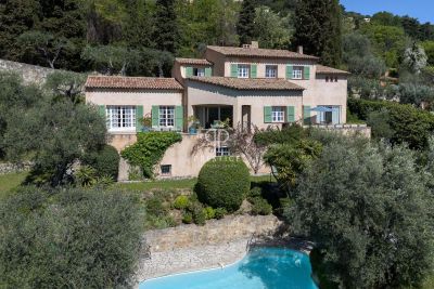 Quiet 5 bedroom House for sale with panoramic view and countryside view in Grasse, Provence Alpes Cote d'Azur