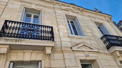 Character 6 bedroom House for sale in Bordeaux, Nouvelle Aquitaine