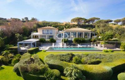 Wow factor 6 bedroom Villa for sale with sea view in Saint Tropez, Provence Alpes Cote d'Azur