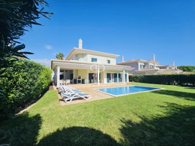 Spacious 3 bedroom Villa for sale in Quinta do Lago, Algarve