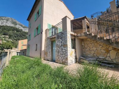 Authentic 3 bedroom House for sale with panoramic view in Castellar, Provence Alpes Cote d'Azur