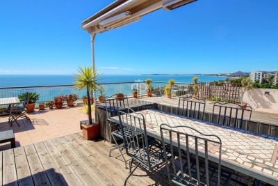 Unique 2 bedroom Apartment for sale with sea view in Cagnes sur Mer, Provence Alpes Cote d'Azur