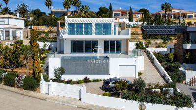 Luxury 3 bedroom Villa for sale with sea view in Quinta das Raposeiras, Santa Barbara de Nexe, Algarve