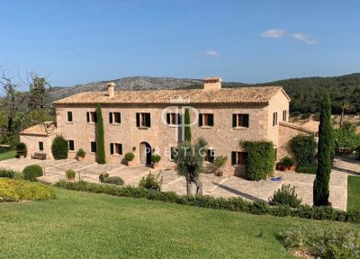 Wow factor 6 bedroom House for sale with countryside and panoramic views in Campanet, Mallorca