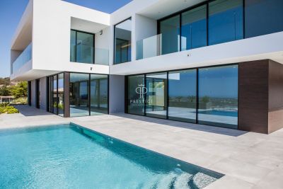 Luxury 3 bedroom Villa for sale in Loule, Algarve