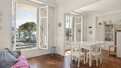 Waterfront 1 bedroom Apartment for sale with sea view in Californie, Cannes, Provence Alpes Cote d'Azur