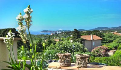 Inviting 4 bedroom Apartment for sale with sea and panoramic views in La Croix Valmer, Provence Alpes Cote d'Azur