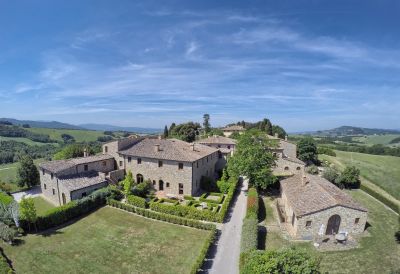 Character 2 bedroom Apartment for sale with countryside view in Volterra, Tuscany