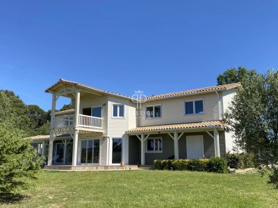 Inviting 5 bedroom Villa for sale with lake or river and panoramic views in Carcassonne, Occitanie