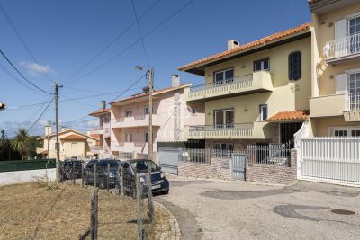 4 bedroom Villa for sale with sea view with Income Potential in Cascais, Central Portugal