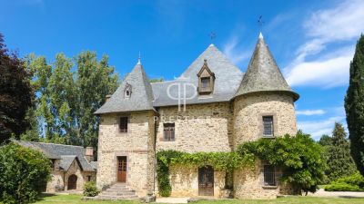 Character 14 bedroom Chateau for sale in Arnac Pompadour, Nouvelle Aquitaine