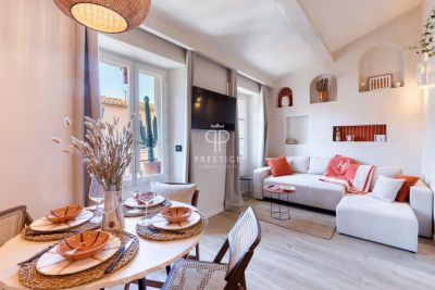 Furnished 1 bedroom Apartment for sale in Saint Tropez, Provence Alpes Cote d'Azur