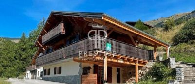 Income Potential 5 bedroom Chalet for sale in Hauteluce, Auvergne Rhone Alpes