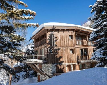 Wow factor 6 bedroom Chalet for sale in Val d'Isere, Auvergne Rhone Alpes