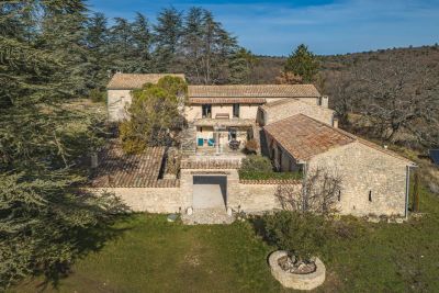 6 bedroom Farmhouse for sale with countryside view with Income Potential in Venasque, Provence Alpes Cote d'Azur