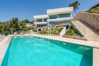 Exclusive 5 bedroom Villa for sale with sea and panoramic views in Sol de Mallorca, Mallorca