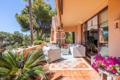 Bright 2 bedroom Apartment for sale with sea view in Santa Ponsa, Mallorca