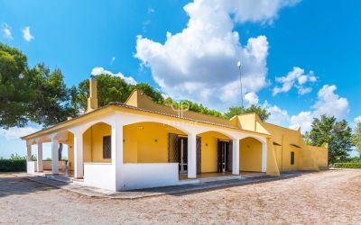 Stylish 4 bedroom House for sale with countryside view in Francavilla Fontana, Puglia