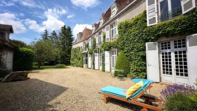 10 bedroom Manor House for sale with Income Potential in Boussac, Nouvelle Aquitaine