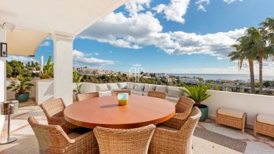 Immaculate 4 bedroom Duplex Apartment for sale with sea and panoramic views in Marbella, Andalucia