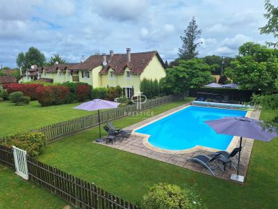 Lovingly Maintained 14 bedroom House for sale with countryside view in Thiviers, Nouvelle Aquitaine