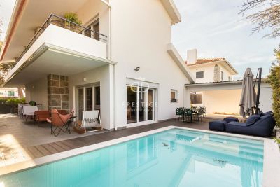 Stylish 4 bedroom House for sale in Bairro do Rosario, Cascais, Central Portugal