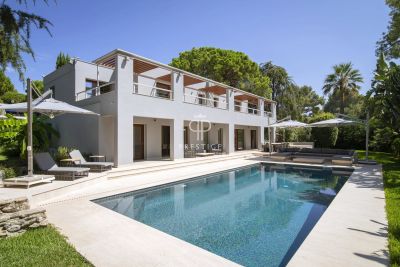 Wow factor 4 bedroom Villa for sale with sea view in Saint Jean Cap Ferrat, Provence Alpes Cote d'Azur