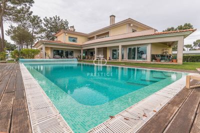 Immaculate 4 bedroom House for sale with countryside view in Aroeira, Alentejo Southern Portugal