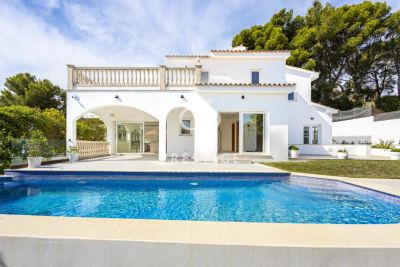 Immaculate 3 bedroom Villa for sale with sea and panoramic views in Genova, Mallorca