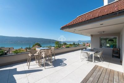 Bright 3 bedroom Villa for sale with panoramic and lake or river views in Veyrier du Lac, Auvergne Rhone Alpes