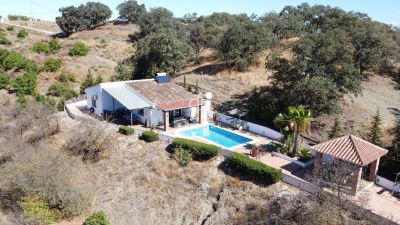 Authentic 3 bedroom House for sale with countryside view in Alhaurin el Grande, Andalucia