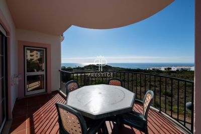 Inviting 3 bedroom Apartment for sale with sea view in Praia da Luz, Algarve