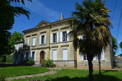 Authentic 6 bedroom House for sale with countryside view in Saint Emilion, Nouvelle Aquitaine