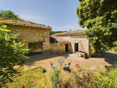 Beautiful 4 bedroom House for sale with countryside view in Beauville, Nouvelle Aquitaine