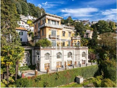 Stunning 2 bedroom Apartment for sale with lake or river view in Cernobbio, Lombardy