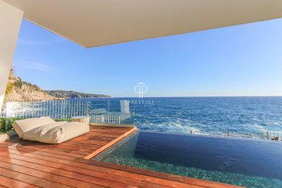 Waterfront 4 bedroom Villa for sale with sea and panoramic views in Cap d'Nice, Nice, Provence Alpes Cote d'Azur