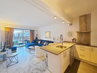 Spacious 1 bedroom Apartment for sale in Palm Beach, Cannes, Provence Alpes Cote d'Azur