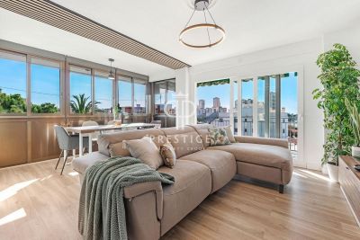 Immaculate 3 bedroom Apartment for sale with panoramic view in El Campello, Valencia