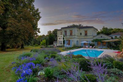 6 bedroom House for sale with panoramic view with Income Potential in Bordeaux, Nouvelle Aquitaine