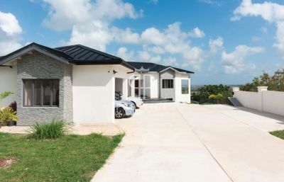 3 bedroom villa for rent, The Mount, Saint George
