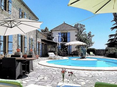4 bedroom Farmhouse for sale with panoramic view with Income Potential in Duras, Nouvelle Aquitaine