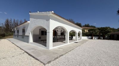 Renovated 5 bedroom House for sale with countryside view in Cartama, Andalucia
