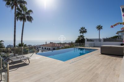 Renovated 3 bedroom Villa for sale with sea and panoramic views in Estepona, Andalucia
