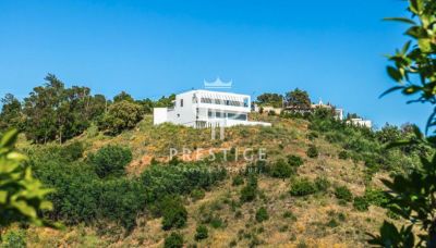 Immaculate 3 bedroom Villa for sale with panoramic view in Monchique, Algarve