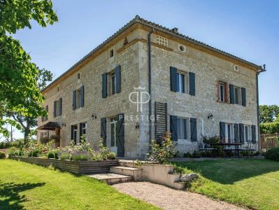13 bedroom House for sale with countryside view with Income Potential in Cahuzac sur Vere, Occitanie