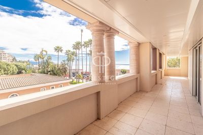 Immaculate 2 bedroom Apartment for sale with sea view in Fontvieille, Port and Exotic Gardens