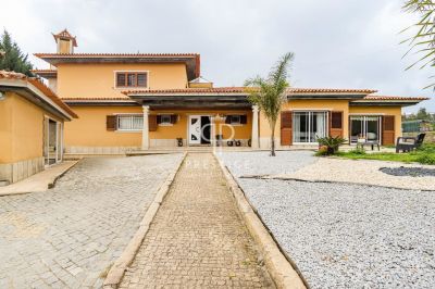 Modern 4 bedroom Villa for sale with panoramic view in Aqua Longa, Santo Tirso, Northern Portugal