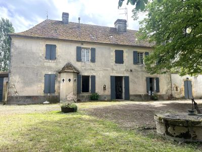 Authentic 8 bedroom Manor House for sale with countryside view in Bergerac, Nouvelle Aquitaine