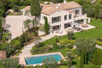 Immaculate 5 bedroom Villa for sale with panoramic and sea views in Californie, Cannes, Provence Alpes Cote d'Azur